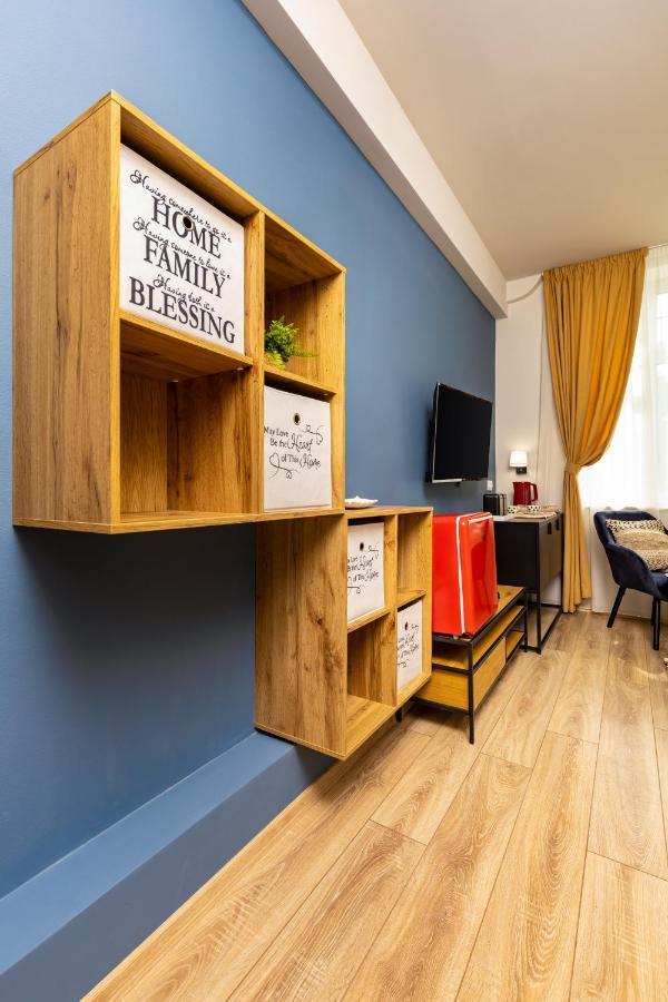 Kapana Guest House On Central Pedestrian Street With Parking Included Plovdiv Esterno foto