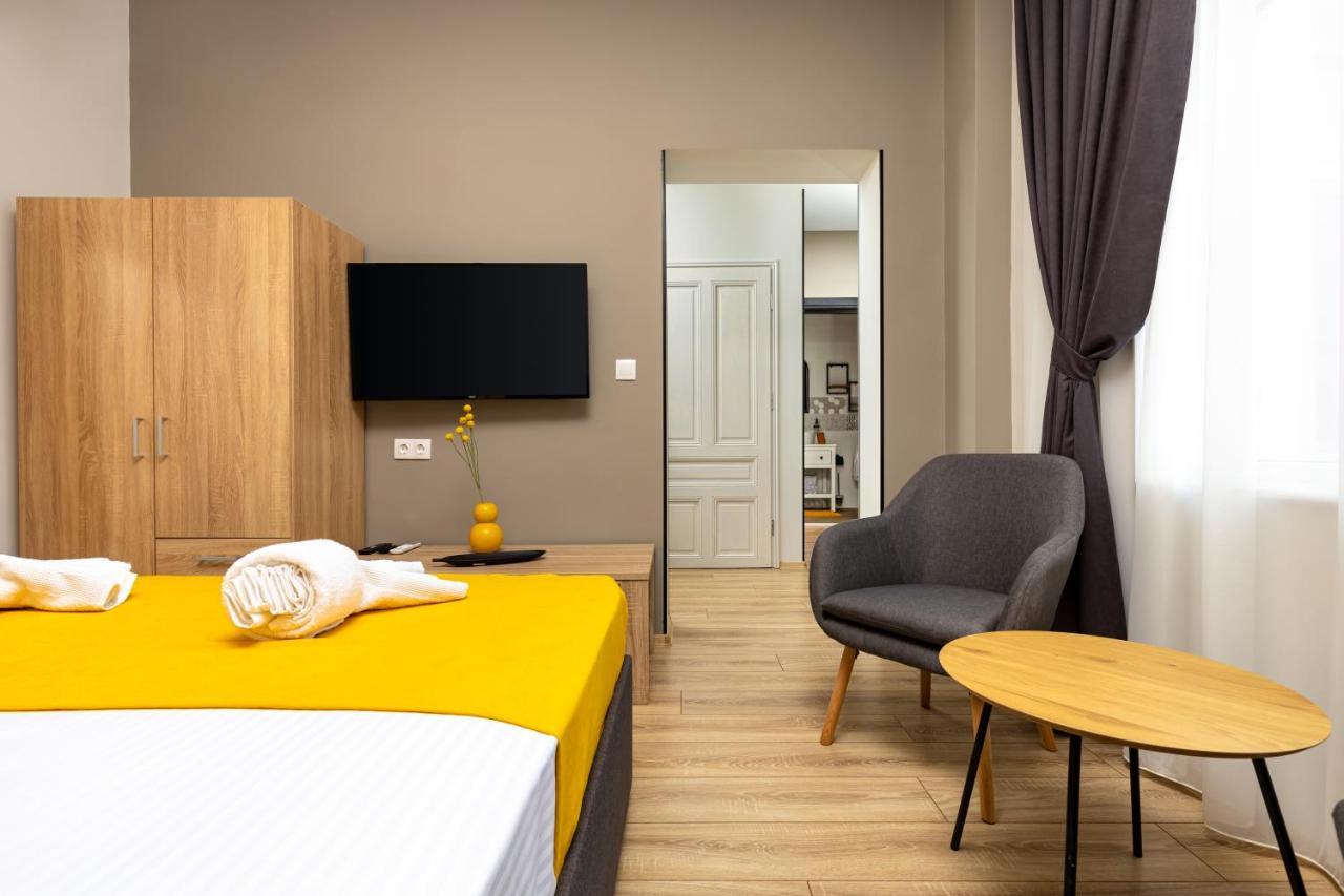 Kapana Guest House On Central Pedestrian Street With Parking Included Plovdiv Esterno foto
