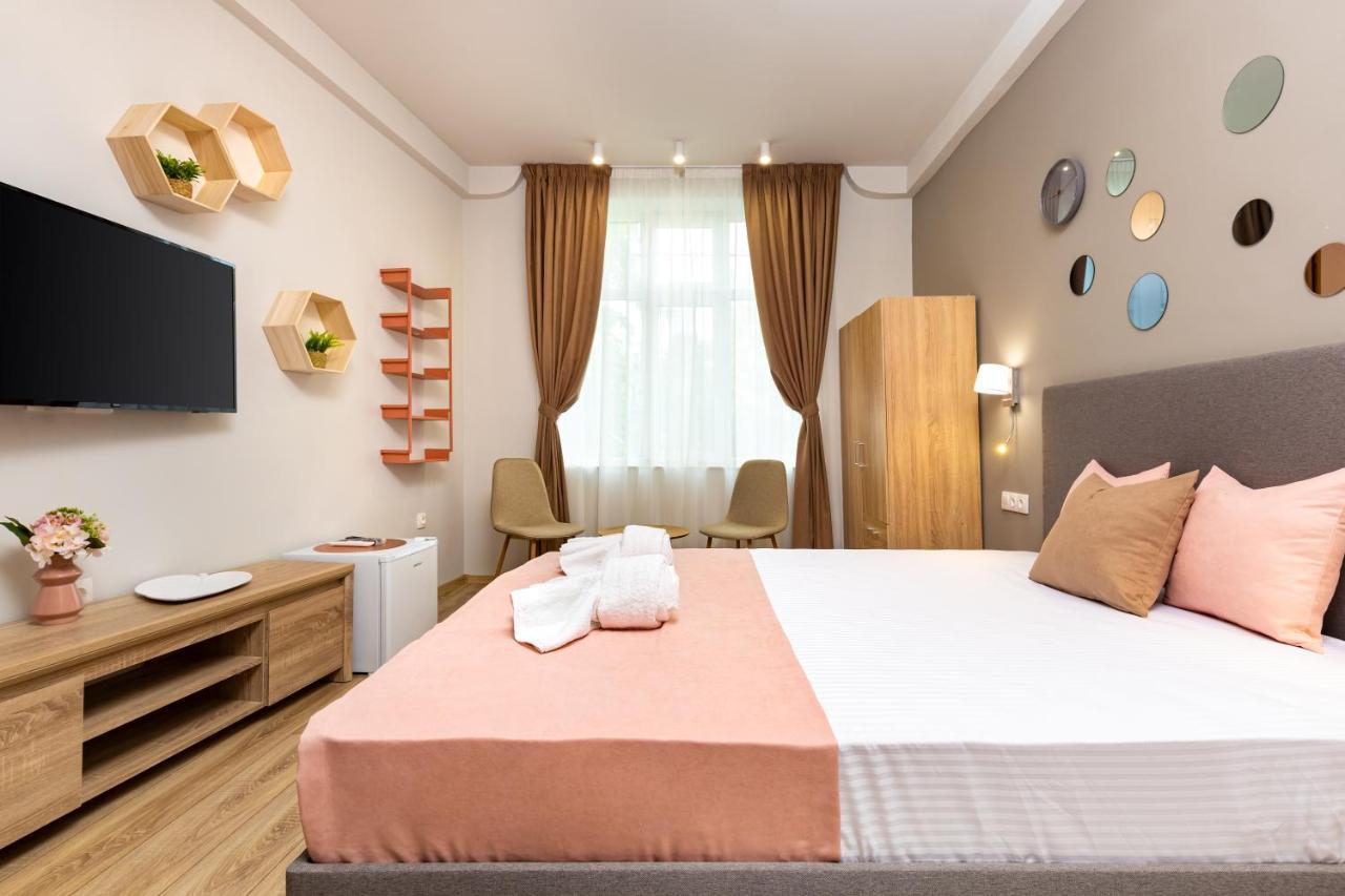 Kapana Guest House On Central Pedestrian Street With Parking Included Plovdiv Esterno foto